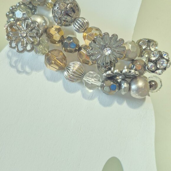 Elegant Stretch Bracelets with Crystal and Decorative Beads - Picture 3 of 8